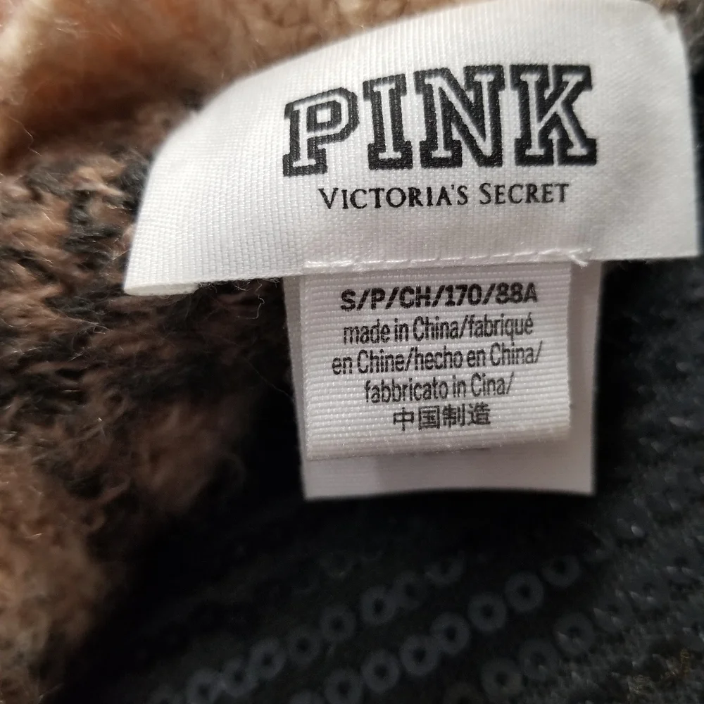 SOLD! Victoria’s Secret Pink Fuzzy Leopard Print Sweater - Picture 7 of 11